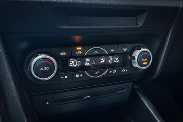 MAZDA馬自達 MAZDA 3  第12張相片