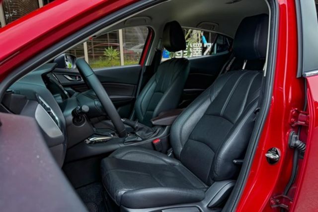 MAZDA馬自達 MAZDA 3  第13張相片