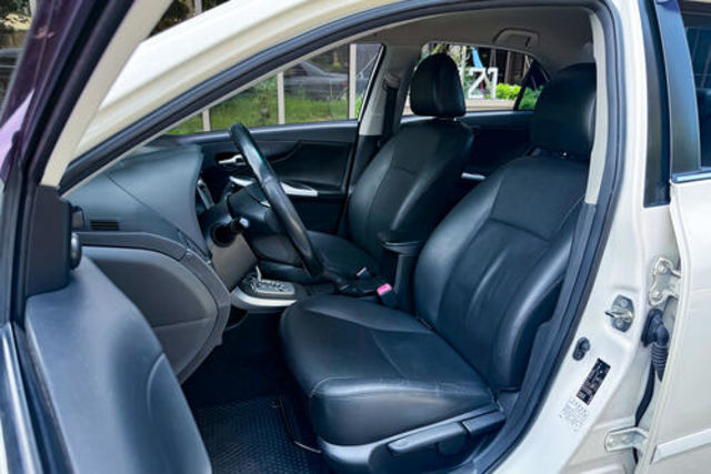 TOYOTA豐田 ALTIS  第9張相片