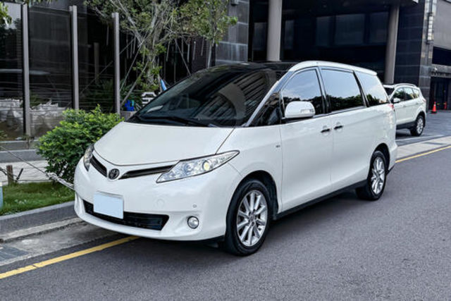 TOYOTA豐田 PREVIA  第1張相片