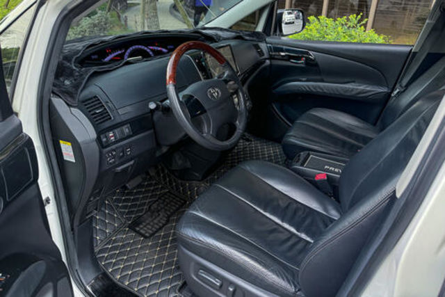 TOYOTA豐田 PREVIA  第4張相片