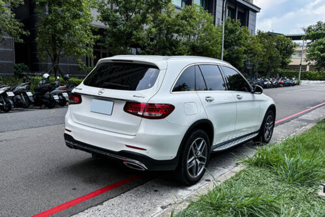 M-BENZ賓士 GLC300  第2張相片