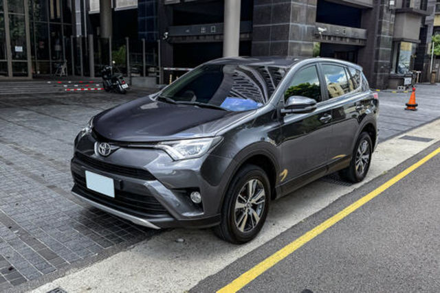 TOYOTA豐田 RAV4  第1張相片