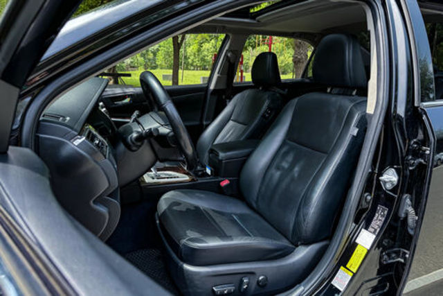 TOYOTA豐田 CAMRY HYBRID  第9張相片