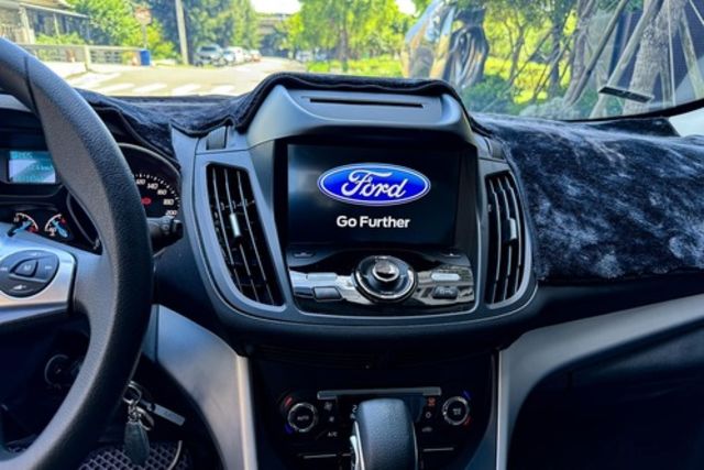 FORD福特 KUGA  第7張相片