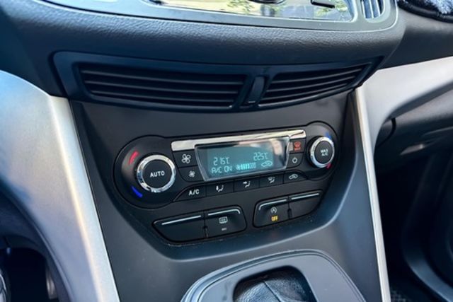 FORD福特 KUGA  第9張相片