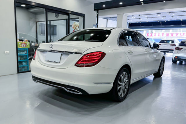 M-BENZ賓士 C200  第2張相片
