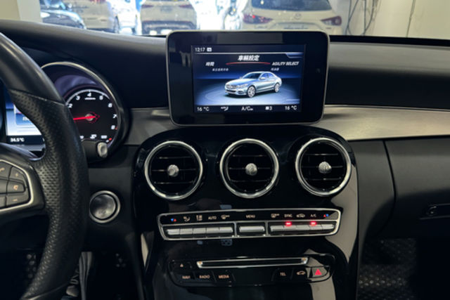 M-BENZ賓士 C200  第5張相片