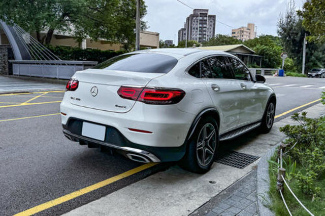 M-BENZ賓士 GLC300 AMG COUPE  第2張相片