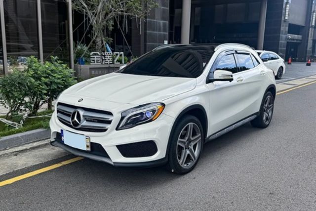 M-BENZ賓士 GLA250  第1張相片