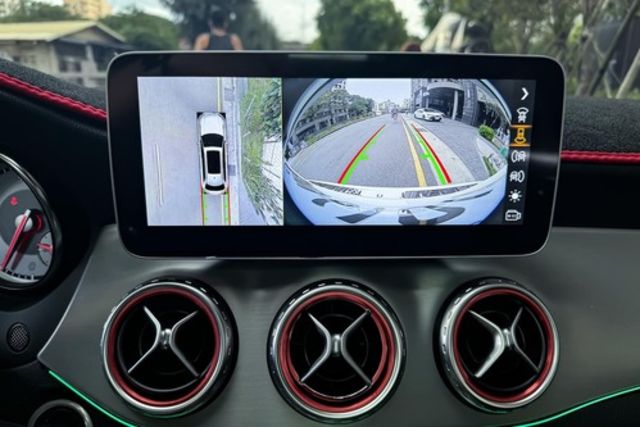 M-BENZ賓士 GLA250  第8張相片
