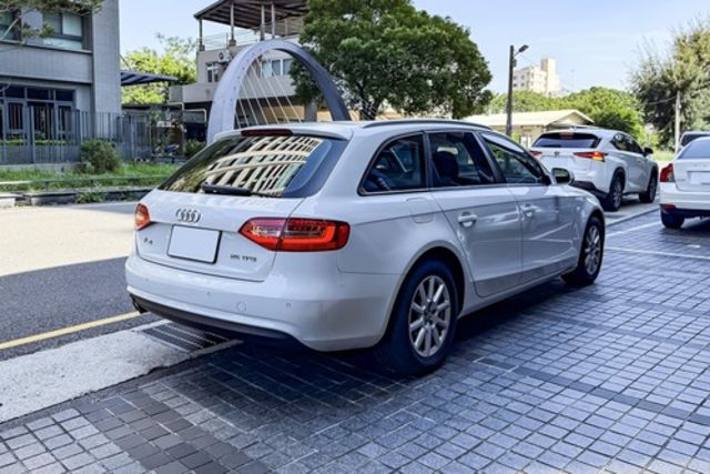 AUDI奧迪 A4 AVANT  第2張相片