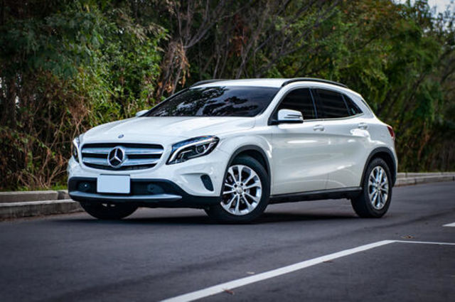 M-BENZ賓士 GLA180  第1張相片