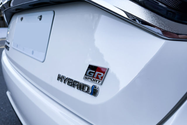 TOYOTA豐田 COROLLA ALTIS HYBRID  第6張相片