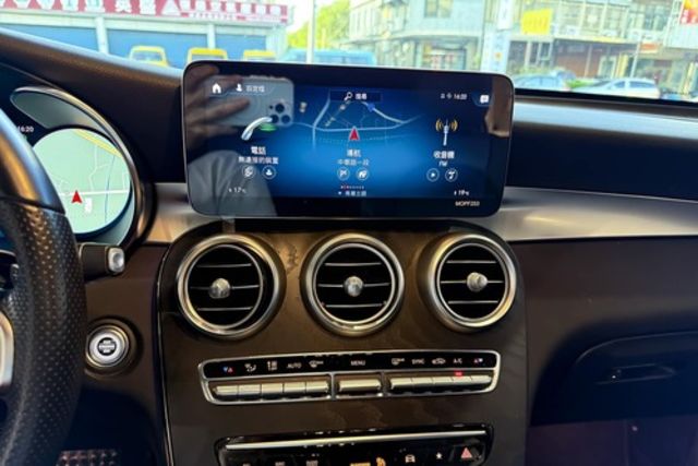 M-BENZ賓士 GLC300 AMG COUPE  第7張相片