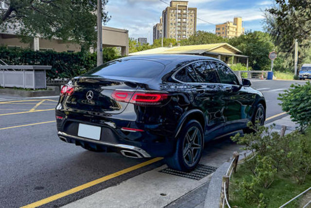 M-BENZ賓士 GLC300 AMG COUPE  第2張相片