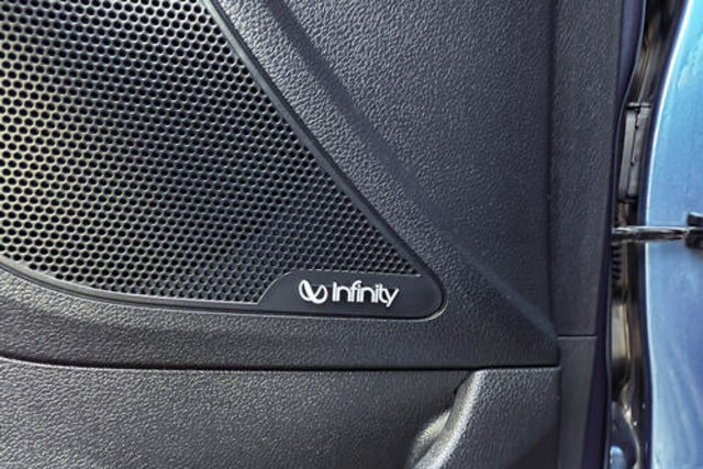 HYUNDAI現代 ELANTRA  第8張相片