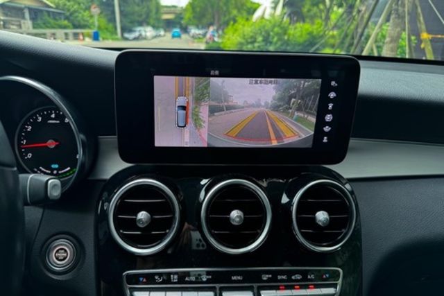 M-BENZ賓士 GLC200  第8張相片