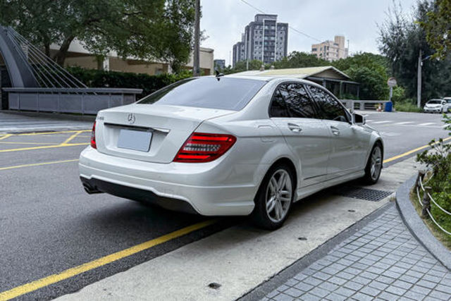 M-BENZ賓士 C250  第2張相片