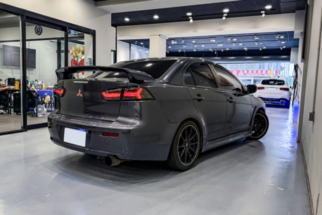 MITSUBISHI三菱 LANCER IO  第2張相片