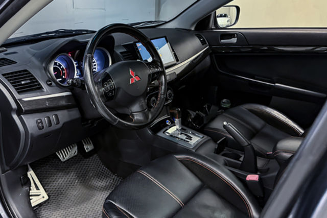 MITSUBISHI三菱 LANCER IO  第5張相片