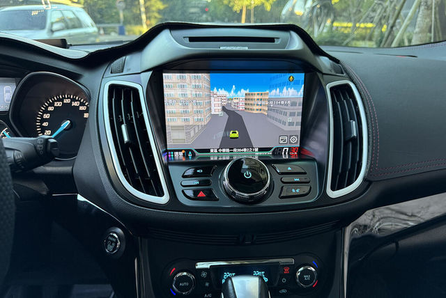 FORD福特 KUGA  第7張相片