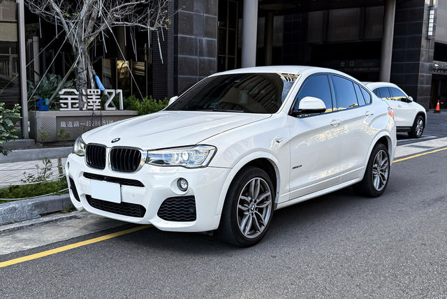 BMW寶馬 X4 XDRIVE20I  第1張相片