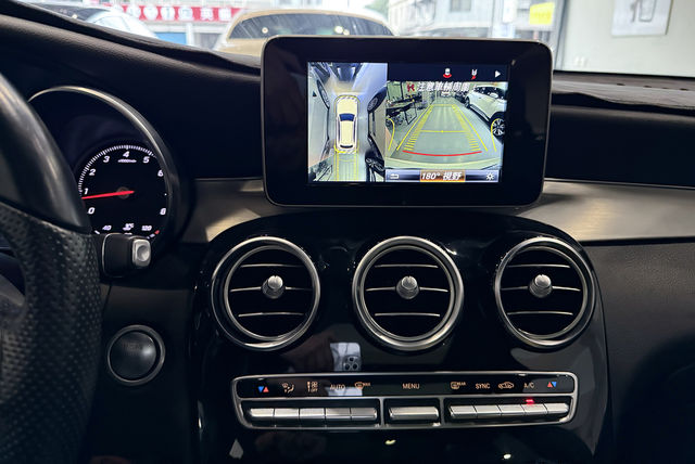 M-BENZ賓士 GLC250  第5張相片
