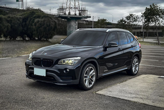 BMW寶馬 X1  第1張相片