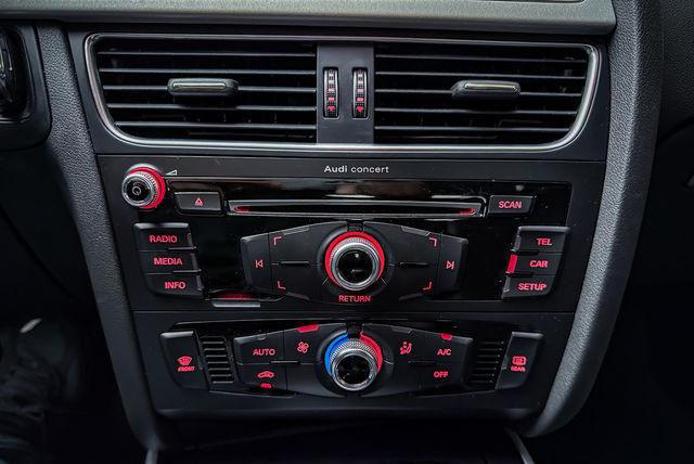 AUDI奧迪 A4 AVANT  第9張相片