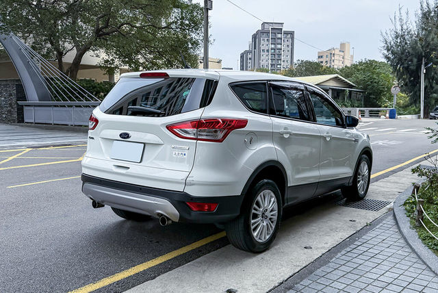 FORD福特 KUGA  第2張相片