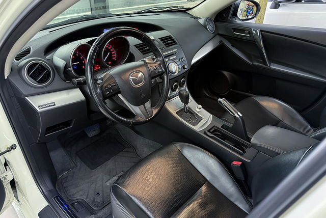 MAZDA馬自達 MAZDA 3  第4張相片
