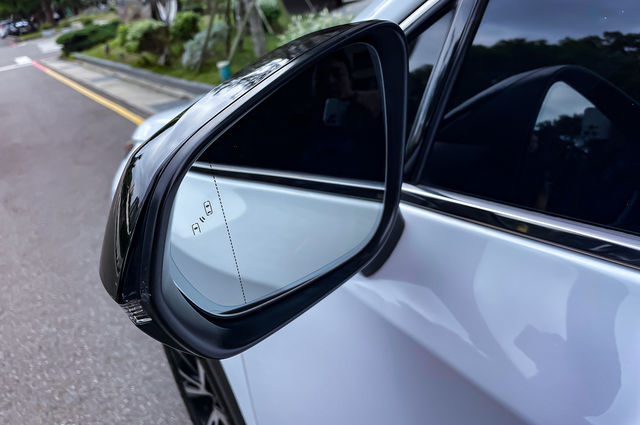 LEXUS凌志 NX200T  第5張相片