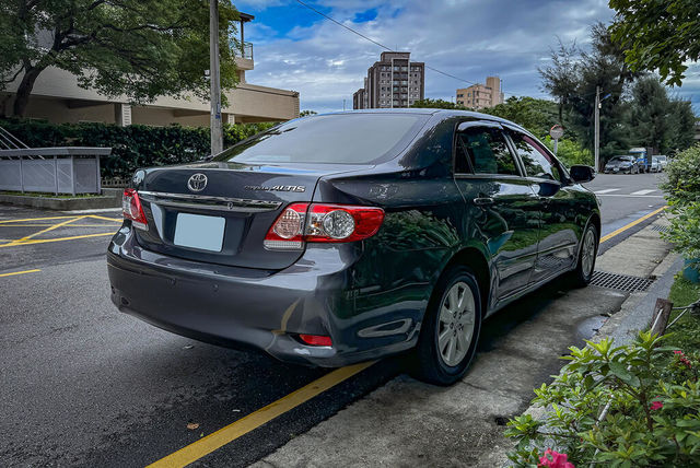 TOYOTA豐田 ALTIS  第2張相片