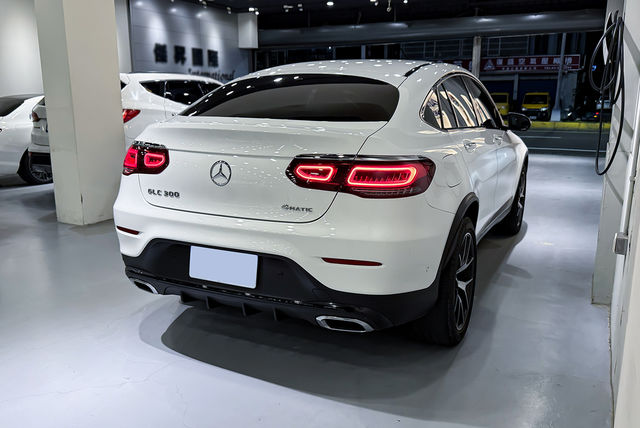 M-BENZ賓士 GLC300 AMG COUPE  第2張相片