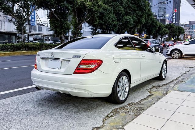 M-BENZ賓士 C180 COUPE  第2張相片