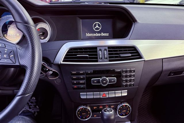M-BENZ賓士 C180 COUPE  第5張相片