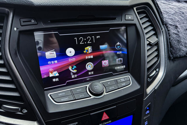 HYUNDAI現代 SANTA FE  第8張相片