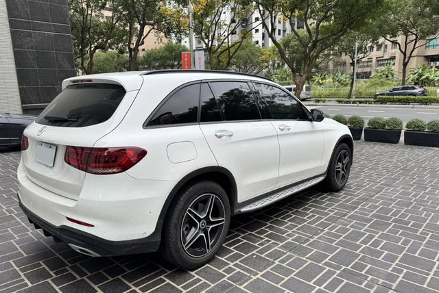 M-BENZ賓士 GLC300  第2張相片