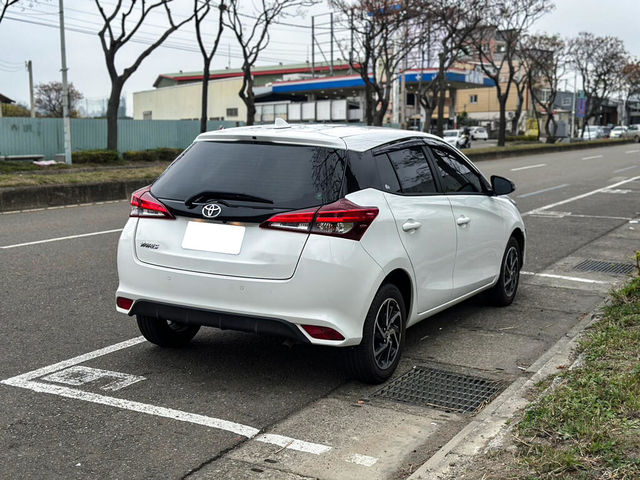 TOYOTA豐田 YARIS  第2張相片