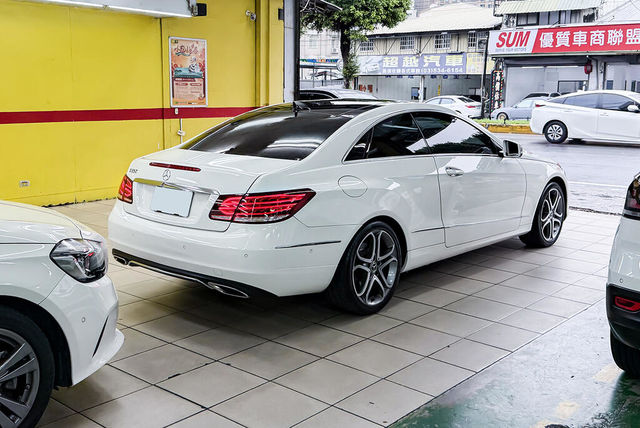 M-BENZ賓士 E250 COUPE  第2張相片