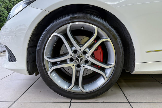M-BENZ賓士 E250 COUPE  第4張相片