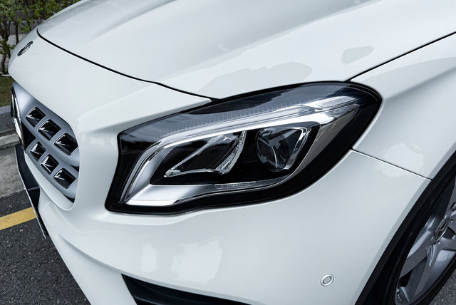 M-BENZ賓士 GLA180  第3張相片