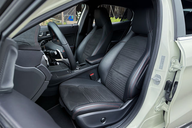M-BENZ賓士 GLA180  第11張相片