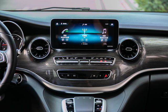M-BENZ賓士 V220 D  第9張相片