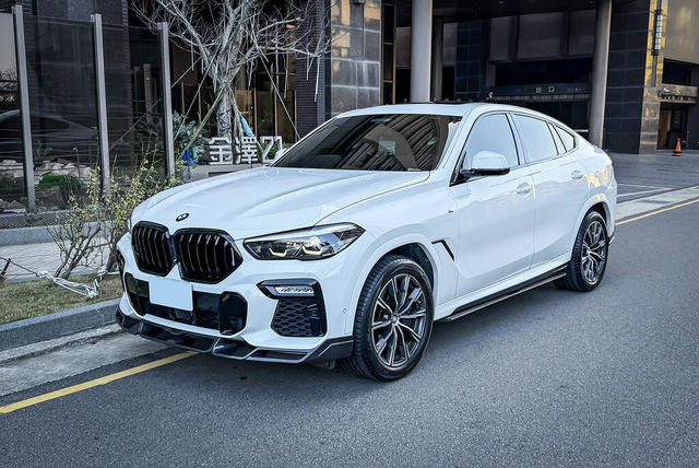 BMW寶馬 X6 XDRIVE40I  第1張相片
