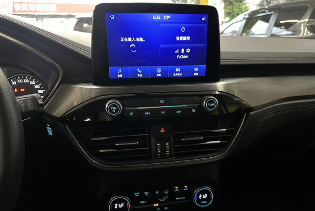 FORD福特 KUGA  第9張相片