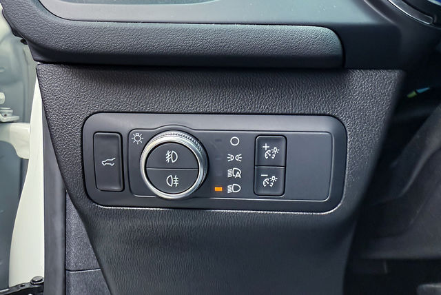 FORD福特 KUGA  第17張相片