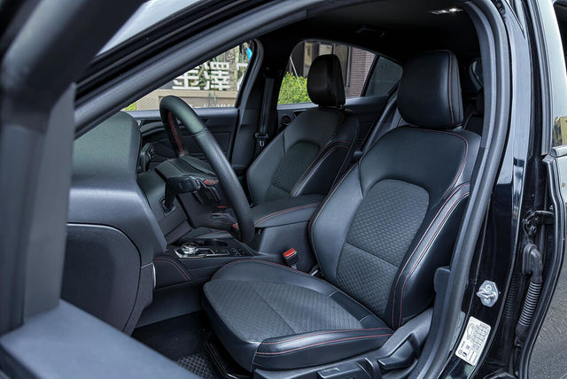 FORD福特 FOCUS ST  第9張相片