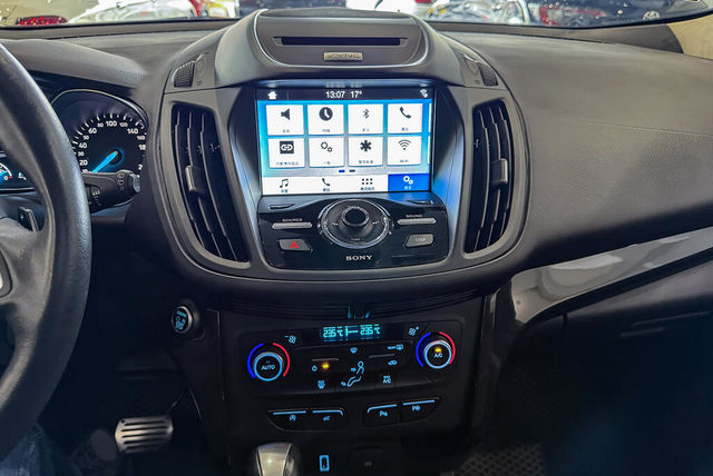 FORD福特 KUGA  第23張相片